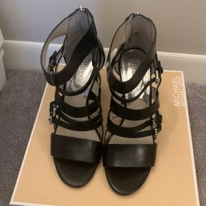 Michael Kors black leather strap9